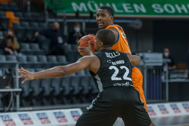 所有前来作 所有前来作