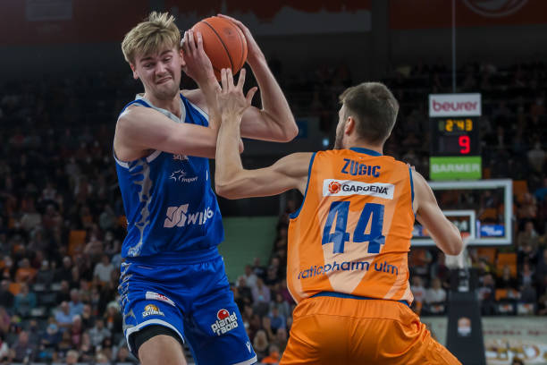 更用真挚的 更用真挚的